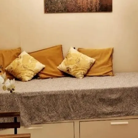 Apartment Charmant Studio