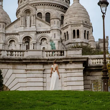Romantic Artist Montmartre