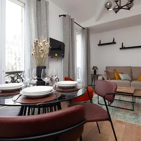 Apartment 15 - Tour Montparnasse - Bd Pasteur - 2 Pieces *