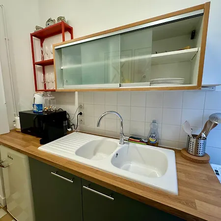 Entierement Renove Au Coeur De París