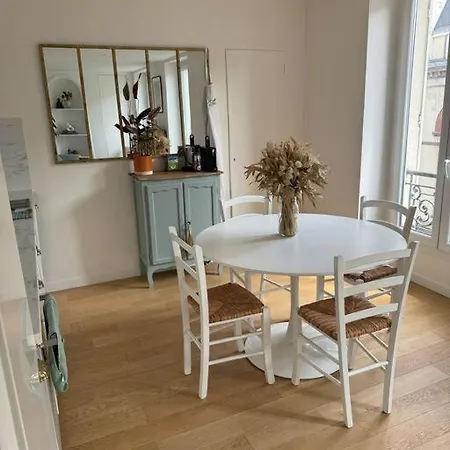 Apartment Beau 2 Pieces *