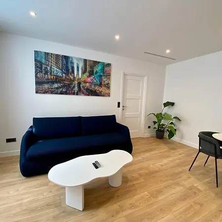 Renovated Near Tuileries And Concorde *