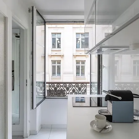 Apartment Le Longchamp 16 Eme, New And Perfectly Located