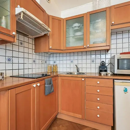 Apartment Eiffel Tower & Des Invalides - 1br - Cityapartmentstay *