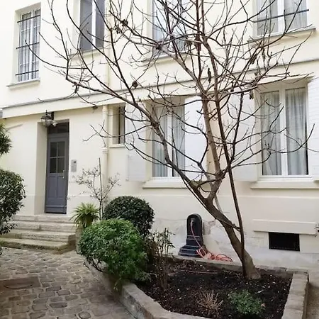 Apartment Impeccable & Typical In The Marais