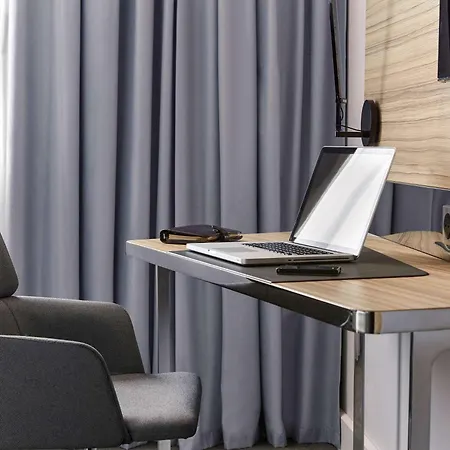 Hotel Novotel Centre Gare Montparnasse 4*