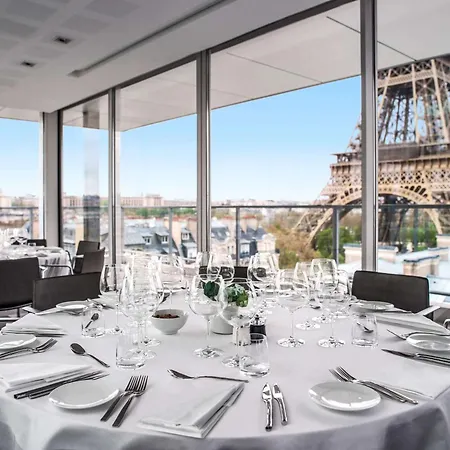 Pullman Tour Eiffel Hotel París