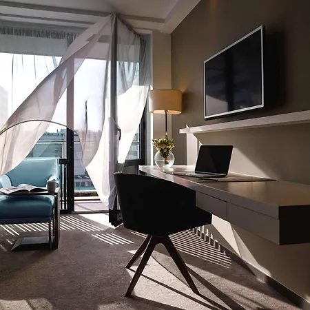 Pullman Tour Eiffel Hotel París