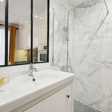 Bluestay 114 : Superbe A Bastille Appartement