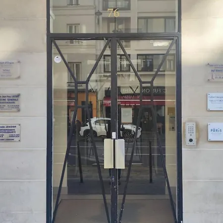 Comfortable Near Marais Beaubourg Apartment *