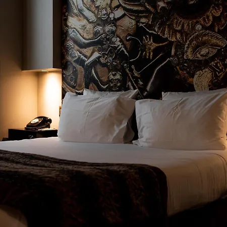 Hotel Du Petit Moulin, Haute Couture By Lacroix