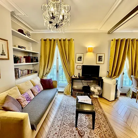 Appartement 27 Avenue De La Bourdonnais 75007 Chablis *