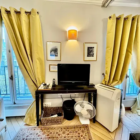 27 Avenue De La Bourdonnais 75007 Chablis Paris