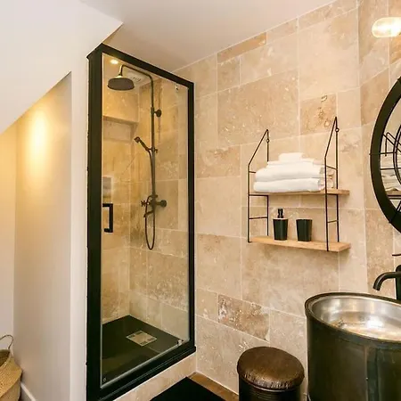 Apartment P1- Wonderful Experience Near Montmatre For 4-6p *