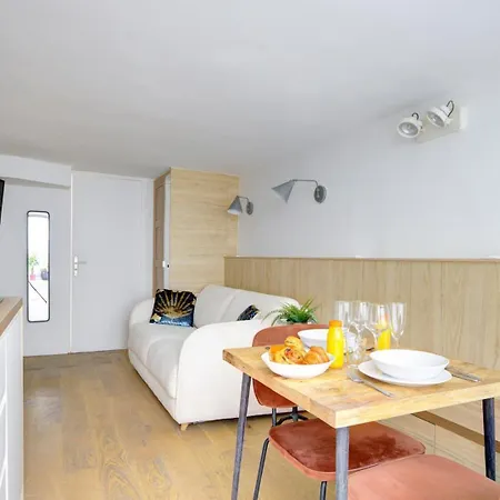 204 Coco - Superb In * Paris