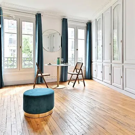 Haussmannien Lumineux Et Central- Ii