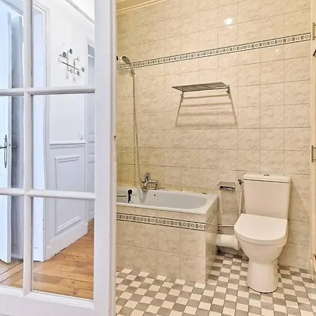 Haussmannien Lumineux Et Central- Ii Appartement Paris