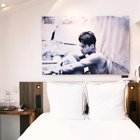 Jules & Jim Otel 4*