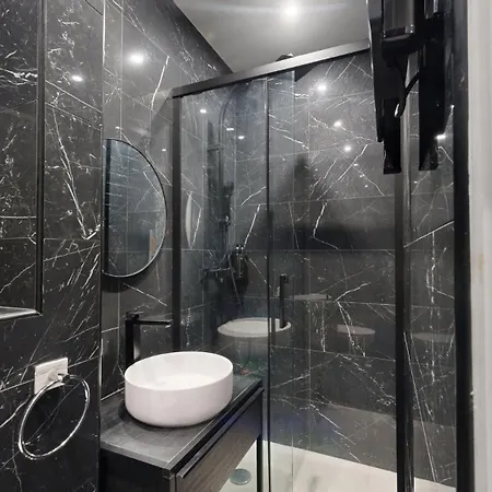 Apartment 195 Royal - Superb In