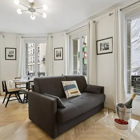 268 - Superb In Apartment Paris