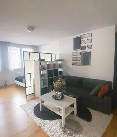 Stylish & Cosy 39m2 Studio Apartment *