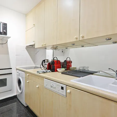 Appartement 2 Bedroom Quartier Champs Elysees 3 Free Netflix Parijs
