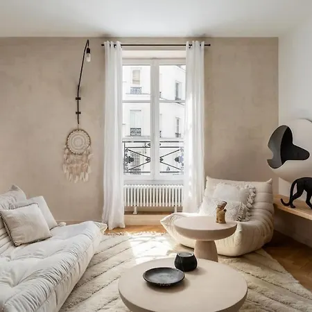 Amazing Flat In An Amazing Montmartre Street Paris