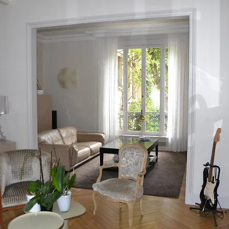 Séjour chez l'habitant La D'auteuil *