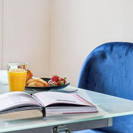 Le Louvre & Notre-dame - Cityapartmentstay