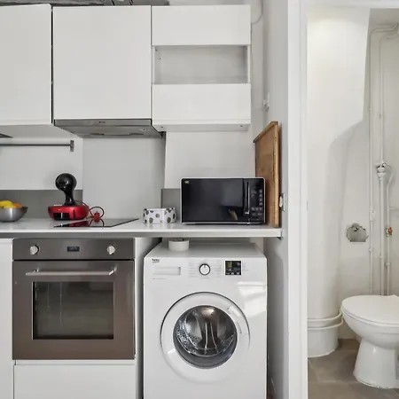 Le Louvre & Notre-dame - Cityapartmentstay *