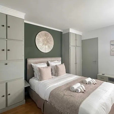 Welcoming Near Eiffel Tower Apartment Paris