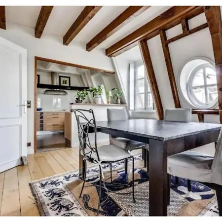 The Wonder - Duplex & Quiet - Piano -latin Quarter Apartment