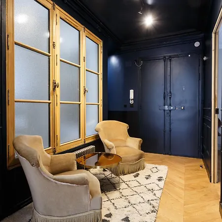 Stylish In The Heart Of Aparthotel Parijs