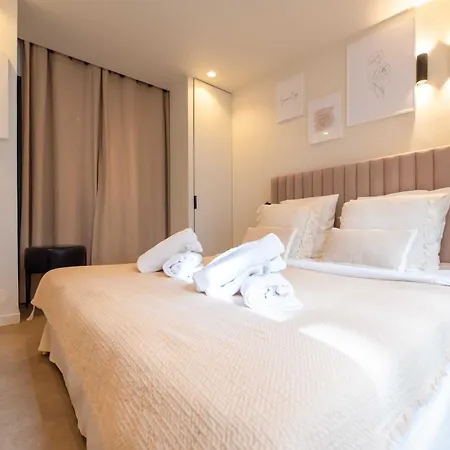 Elegant - 2br-6p - Notre Dame Cathedral Apartment *