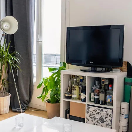 Cedric Lovely Loft Apartment *