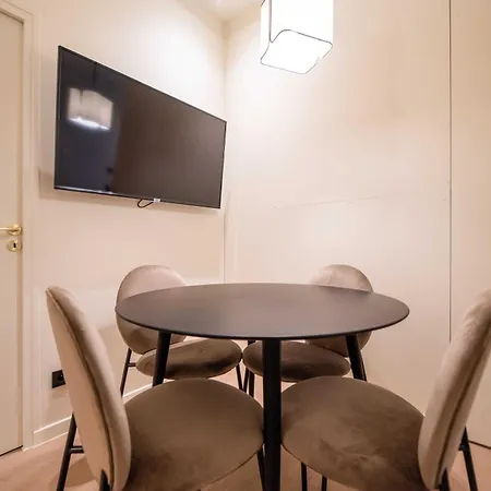 Exceptional With Ac-1br-4p-palais Garnier Apartment