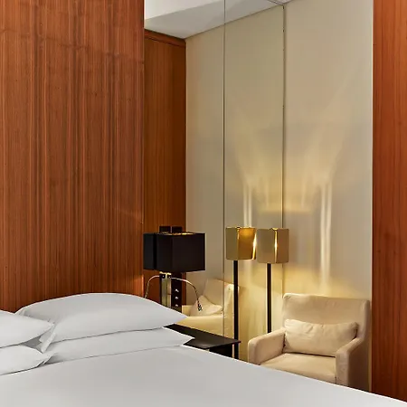 Le Metropolitan, Tour Eiffel, A Tribute Portfolio Hotel 5*
