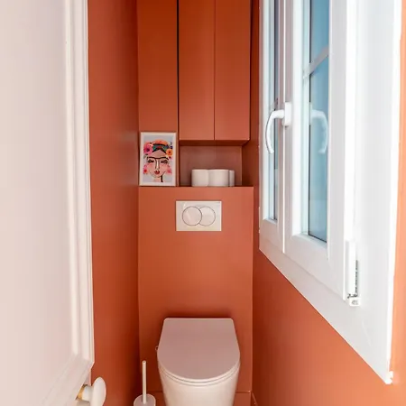 50 M² Lumineux Et Refait A Neuf