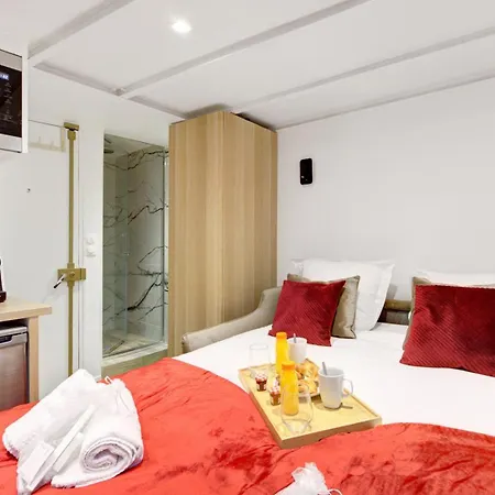 Bluestay 813 - Superb In * Paris