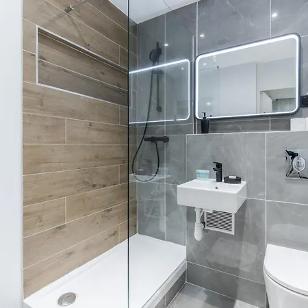 Versigny Heart Of 18th Cosy Studio Apartment Paris