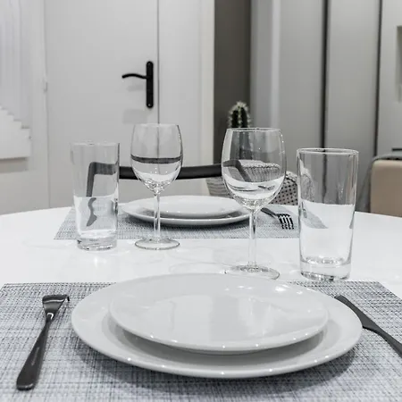Versigny Heart Of 18th Cosy Studio Apartment *