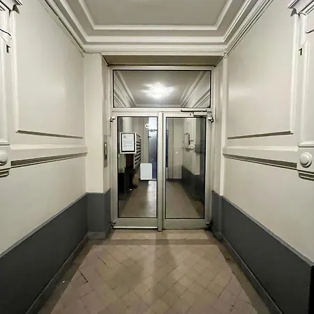 Apartment Coup De Coeur A Montmartre - Eugene Sue *