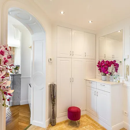 Guestready - Charming Near Museum Of Illusion Apartment Paris