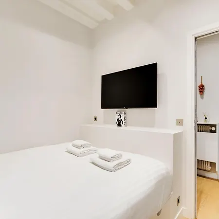 Apartment Pick A Flat's In Palais Royal - Rue De Richelieu Paris