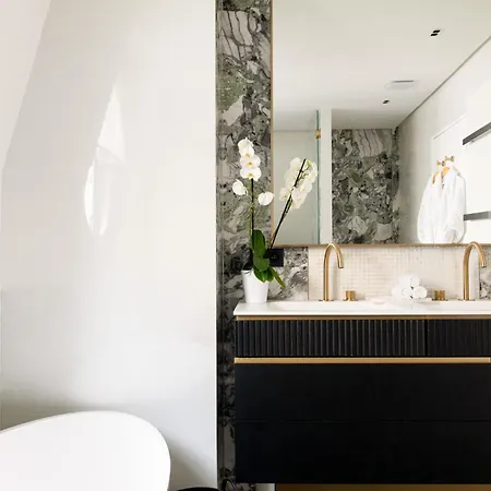 Highstay - Luxury Serviced - Poincare