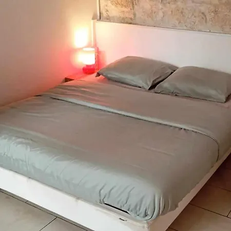 Apartment Sur Cour A Deux Pas Du Canal Saint-martin *