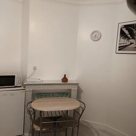 Appartement Charmant Studio Au 14eme *