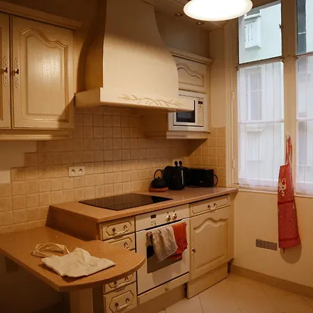 Appartement Grand Proche Champs Elysees *