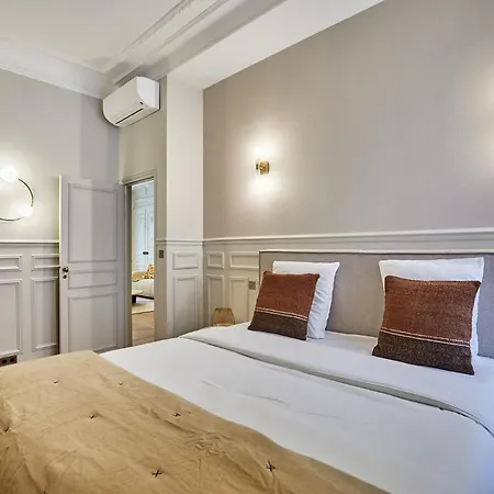 Appartement Amazing Saint Germain Des Pres With Ac By Prestige *