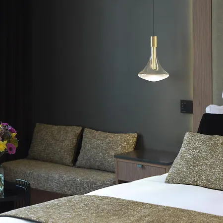 1.75 La Source Hotel Paris